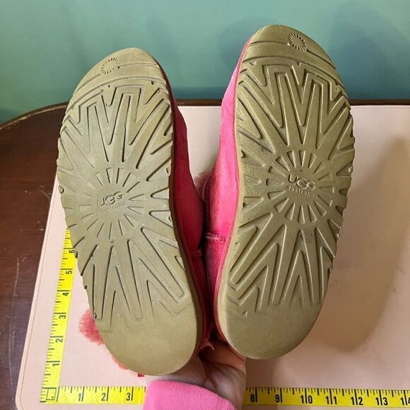 UGG Pink Boots With BowsโSize 8 WORNโUSED - Picture 10 of 15